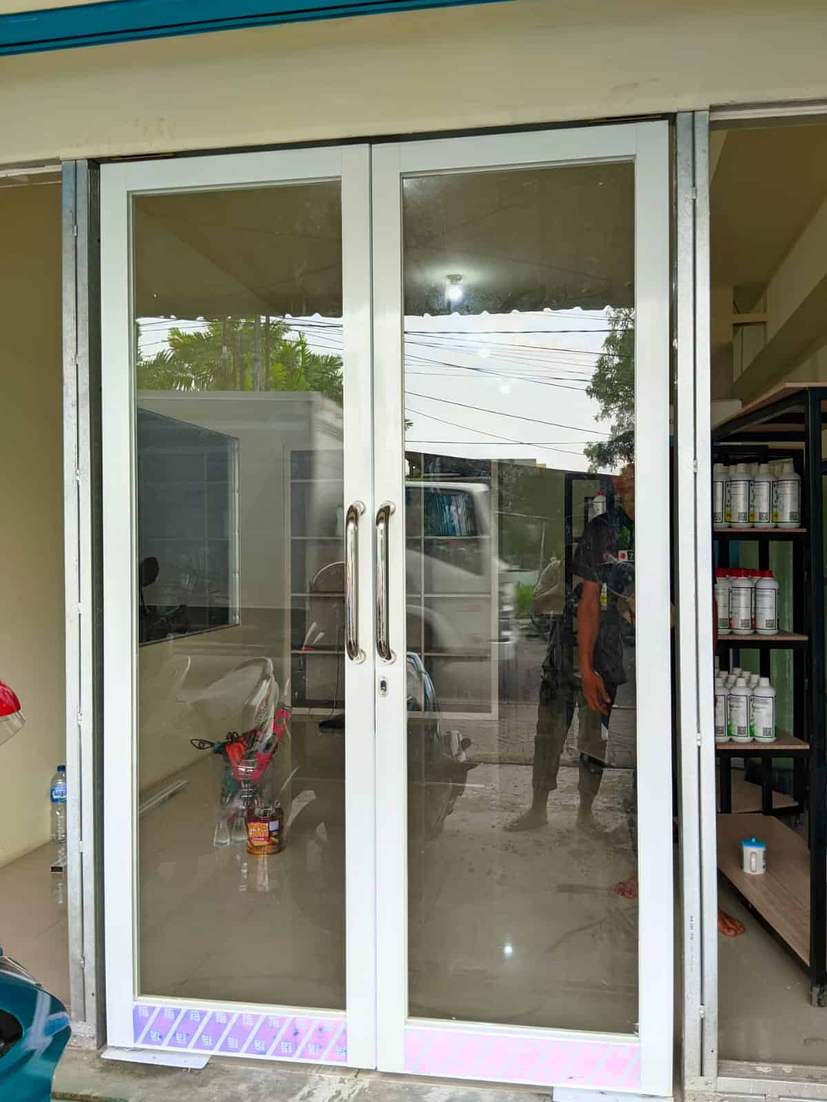 Pintu Aluminium Stylish