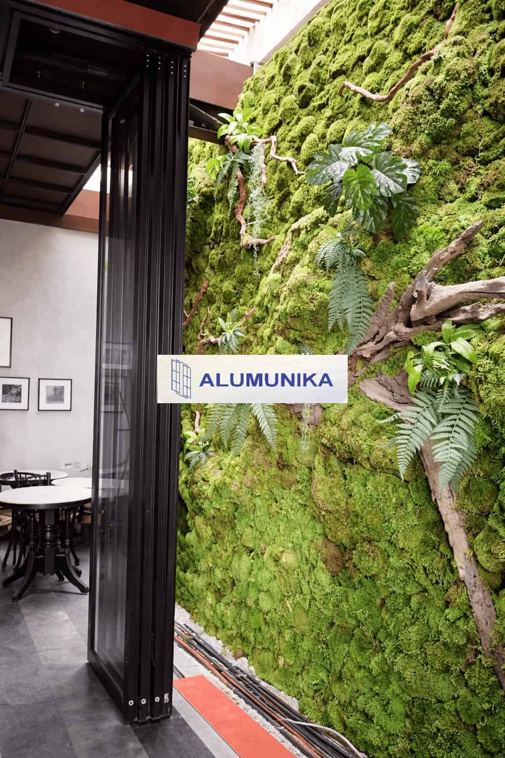 pintu kaca untuk resto